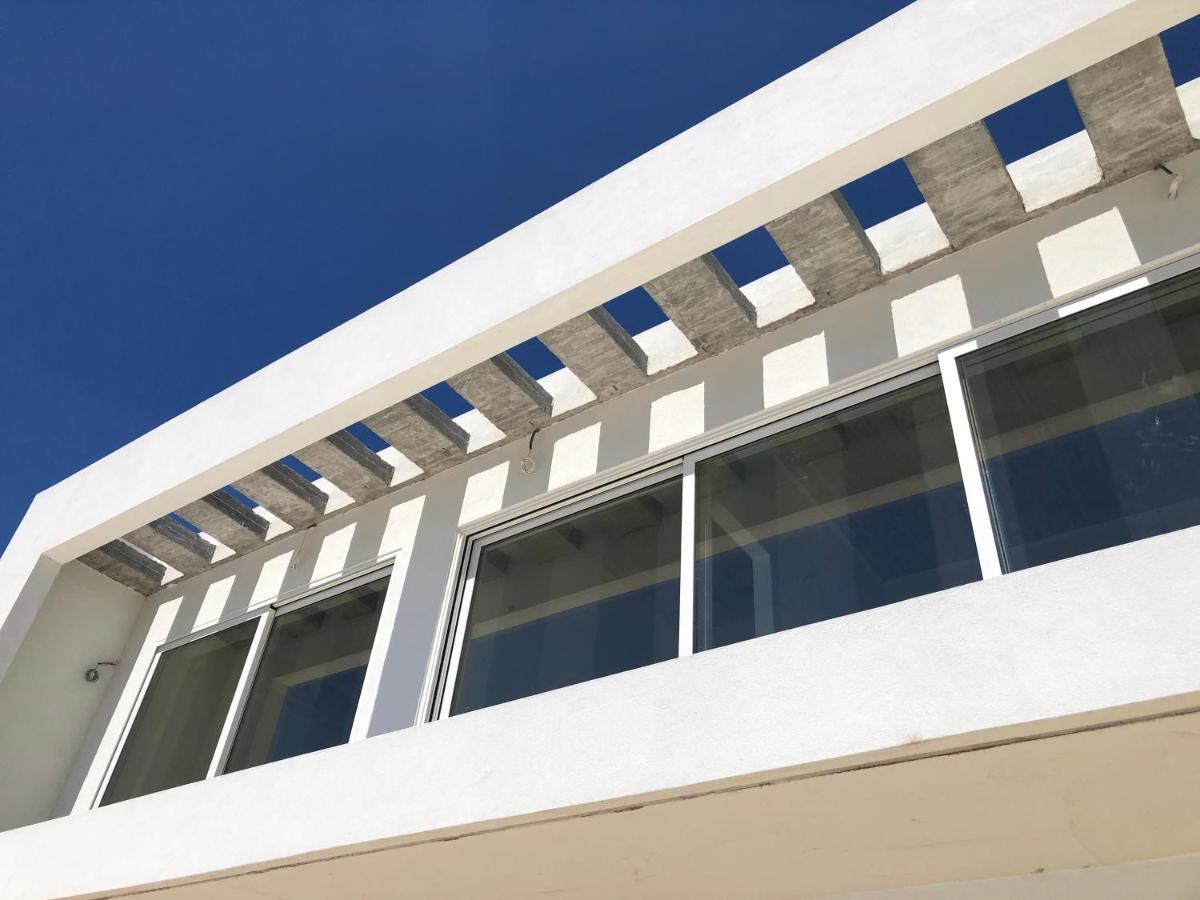 Kuro Beach House - Oceanfront Luxury & 25M Pool Achlia Esterno foto