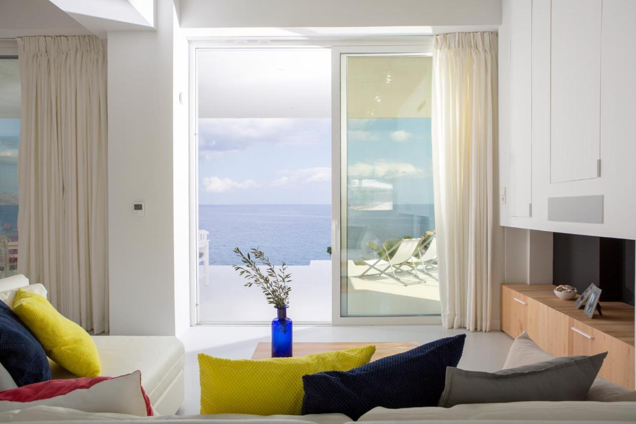 Kuro Beach House - Oceanfront Luxury & 25M Pool Achlia Esterno foto