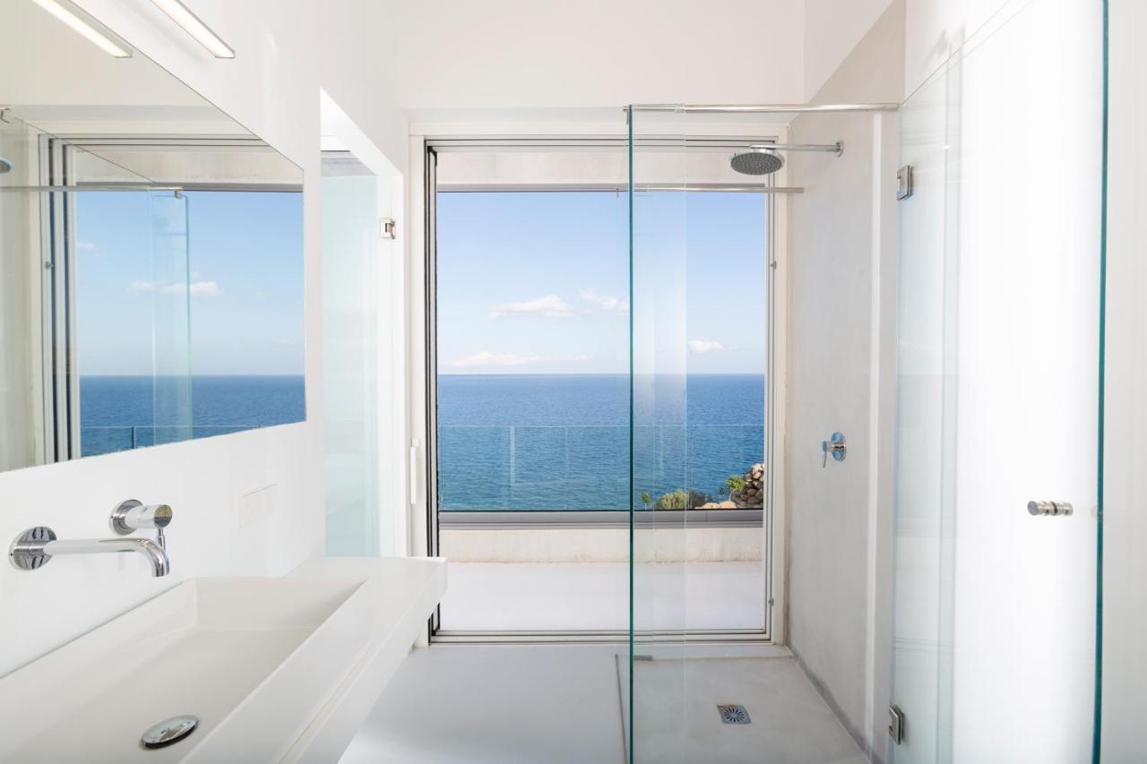 Kuro Beach House - Oceanfront Luxury & 25M Pool Achlia Esterno foto