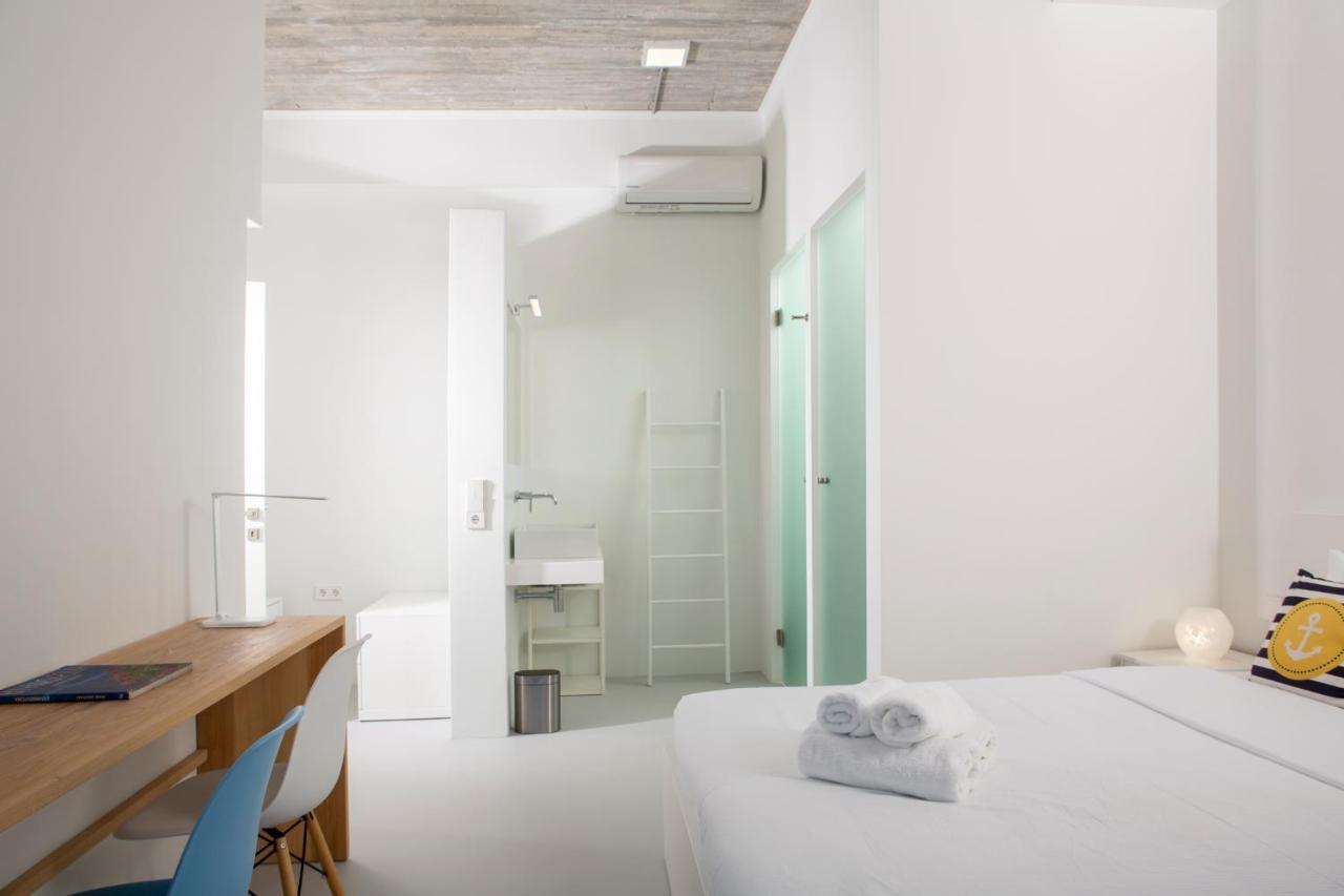 Kuro Beach House - Oceanfront Luxury & 25M Pool Achlia Esterno foto